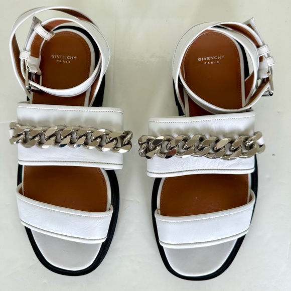 Authentic Givenchy Paris White Leather Chain Sandals. - Picture 8 of 12